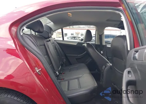 2017 Volkswagen Jetta 1.4T Se z USA, uszkodzony, nr VIN 3VWDB7AJXHM368476